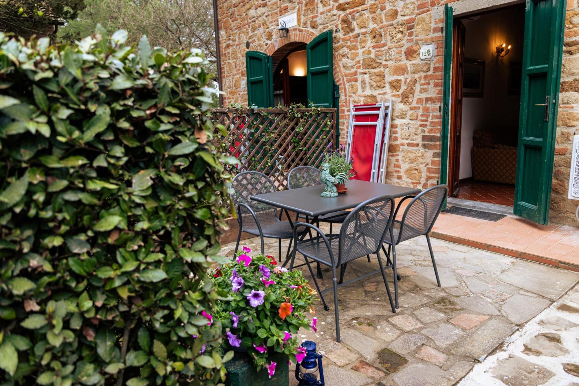 Villa Borgo Il Poggio Agritourismo Montaione Exterior foto